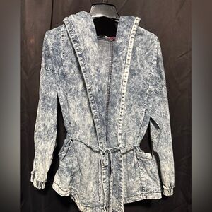 Vibrant Light Blue Acid Wash Jean Jacket